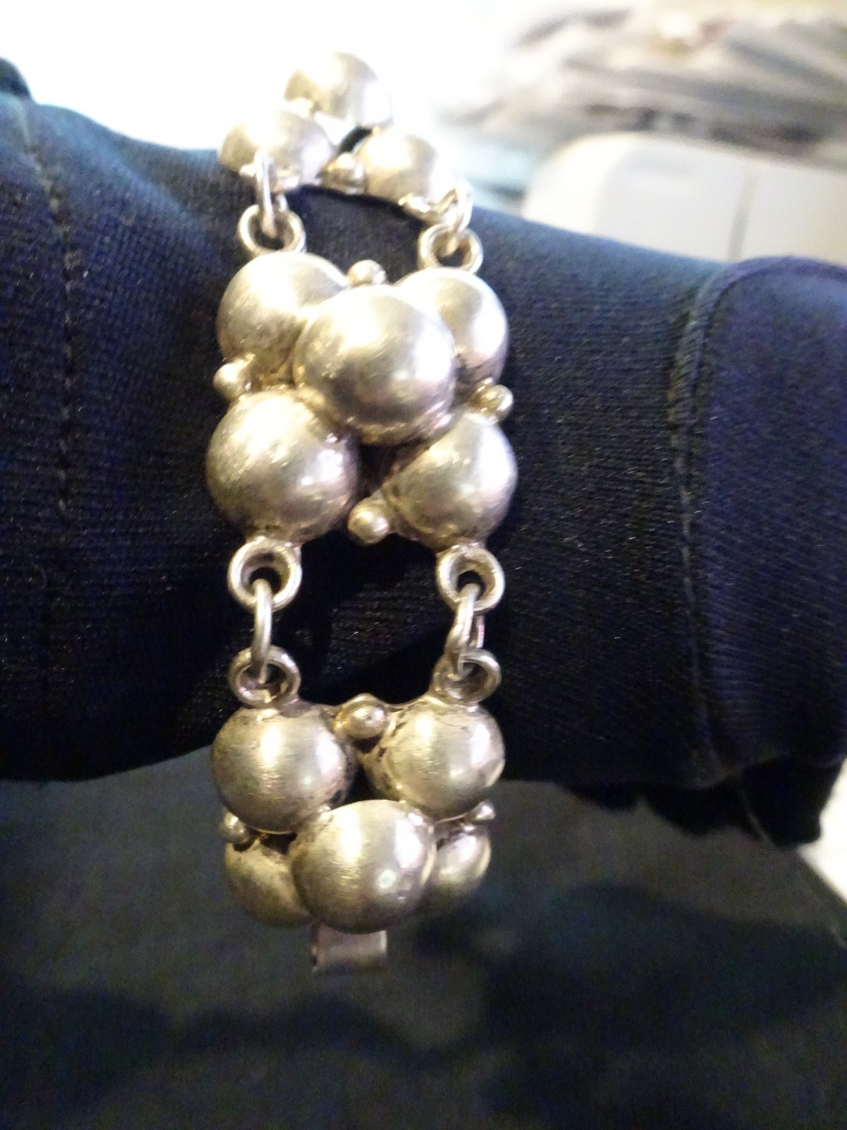 # 506-VINTAGE STERLING SILVER MEXICO SILVER BRACELET-VERY NICE