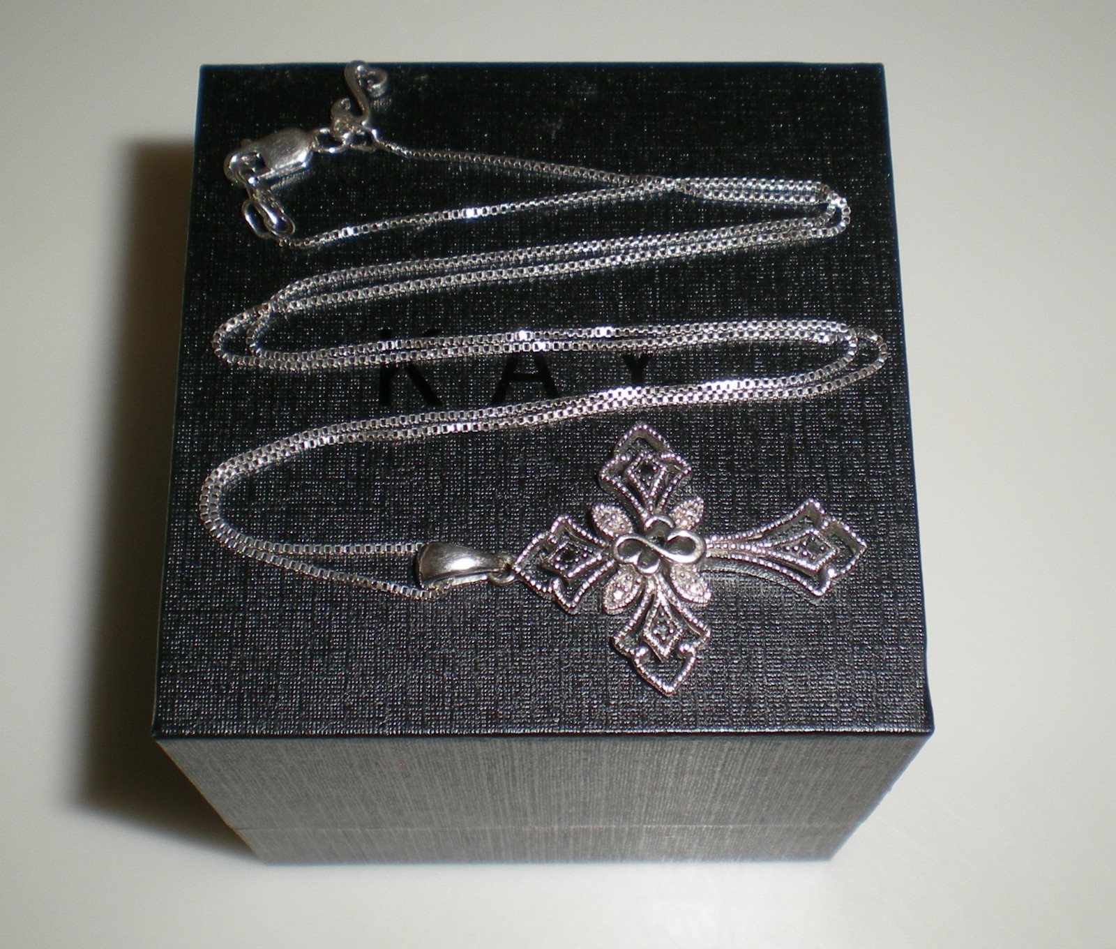 Jane Seymour SS Open Hearts Gothic CROSS 1/6ct Diamond Necklace 💎 KAY BOX 💎