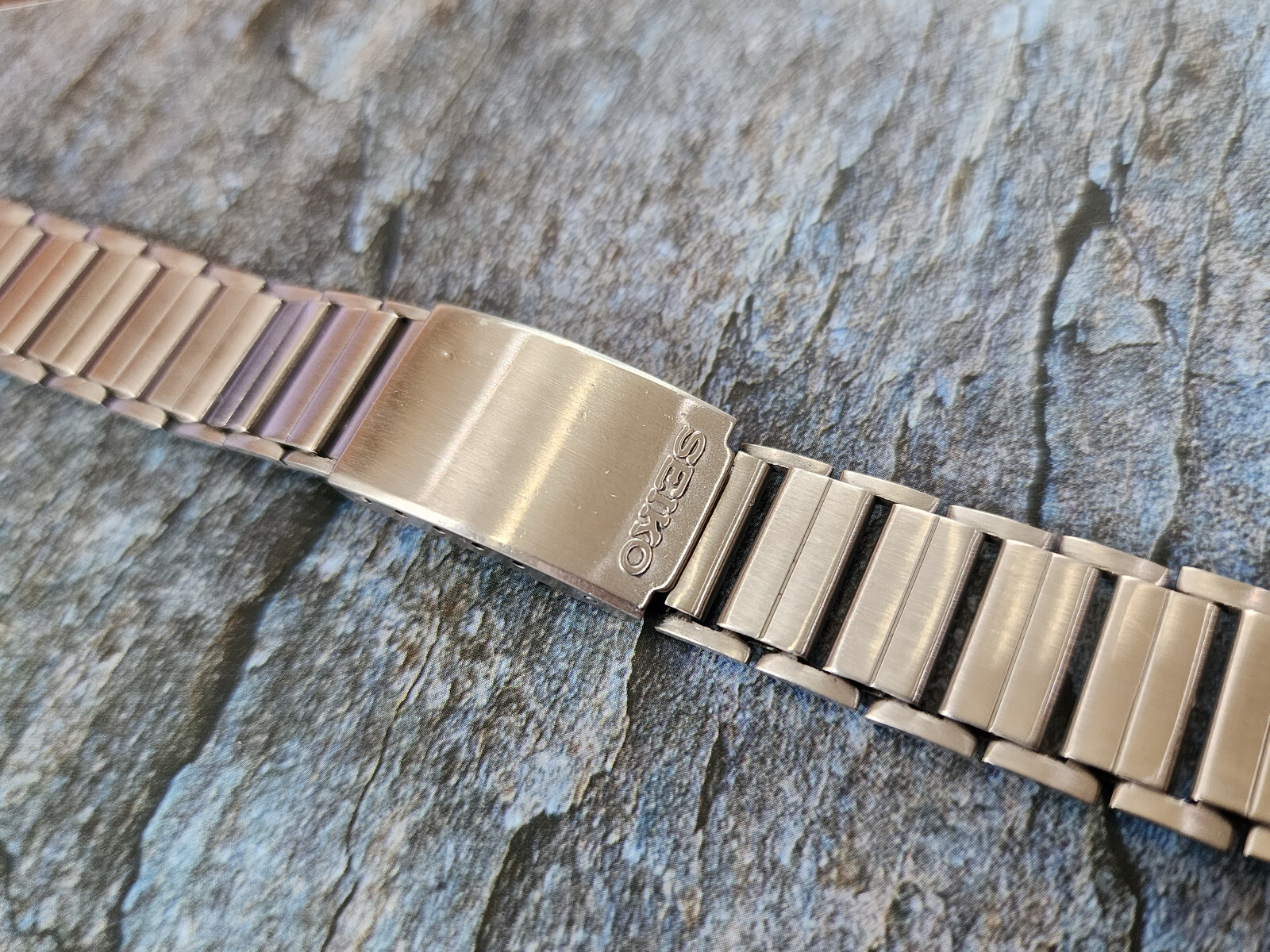 Used Vintage Seiko Bracelet Straight end 18mm Unique Style 3.