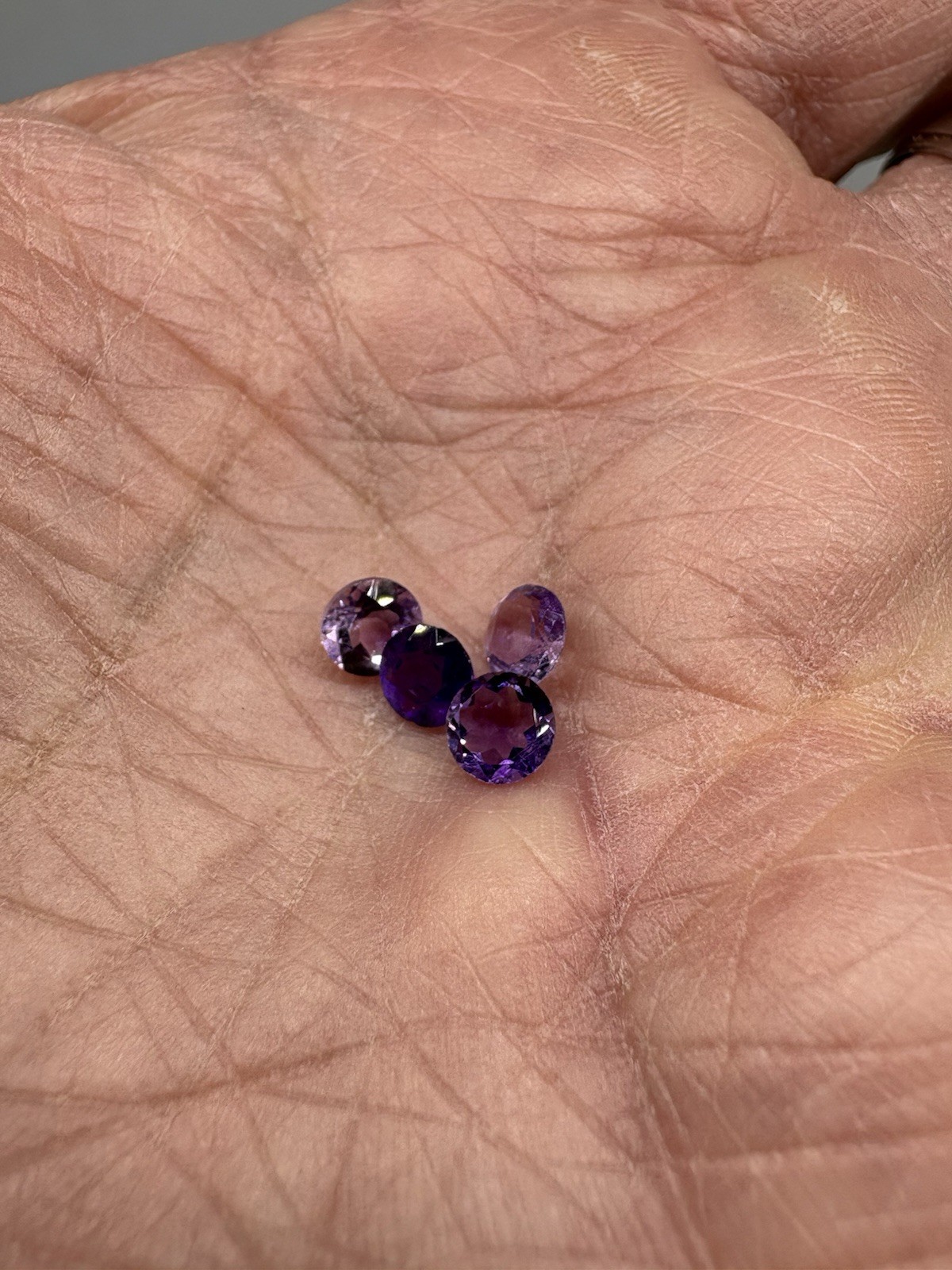 Loose Natural Round Cut Amethyst Gemstone 5 Millimeters .45-.50 Ct(one)