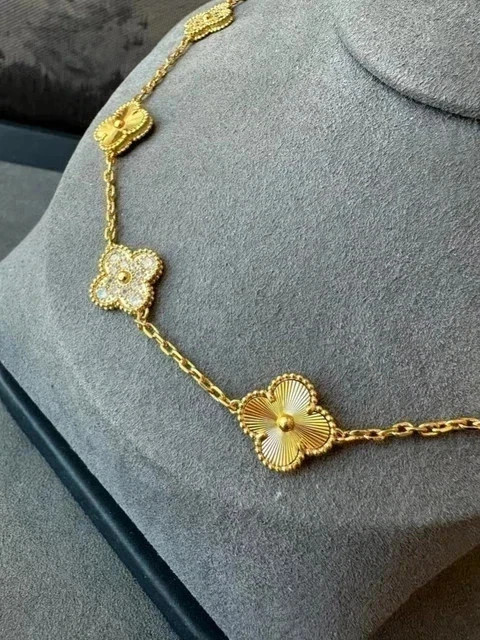 Round 14K Yellow Gold Plated Women Flower Leaf Necklace 2Ct Lab Created Diamond