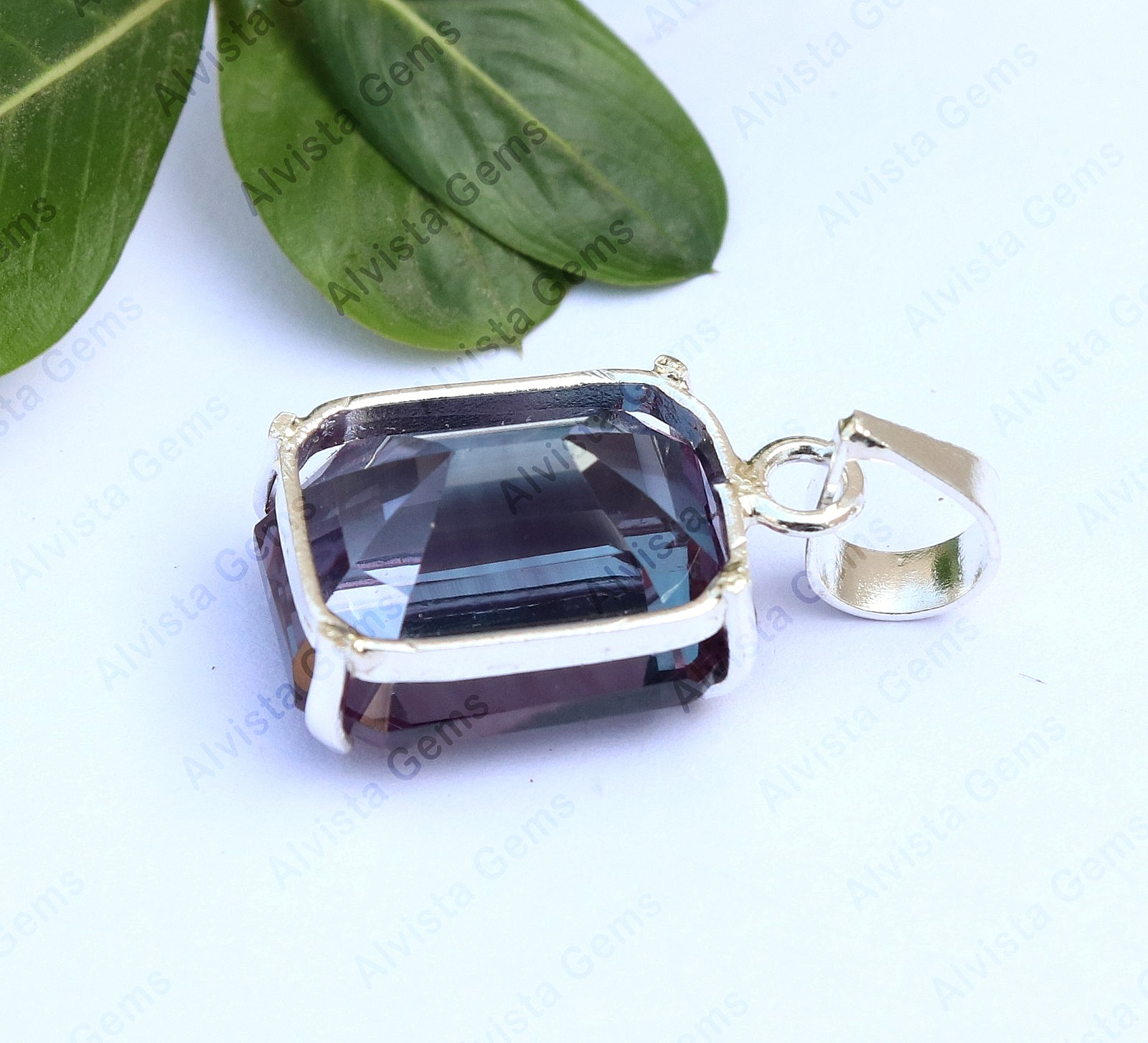 Natural Alexandrite Color Changing Gemstone 925 Sterling Silver Pendant 25.40 Ct