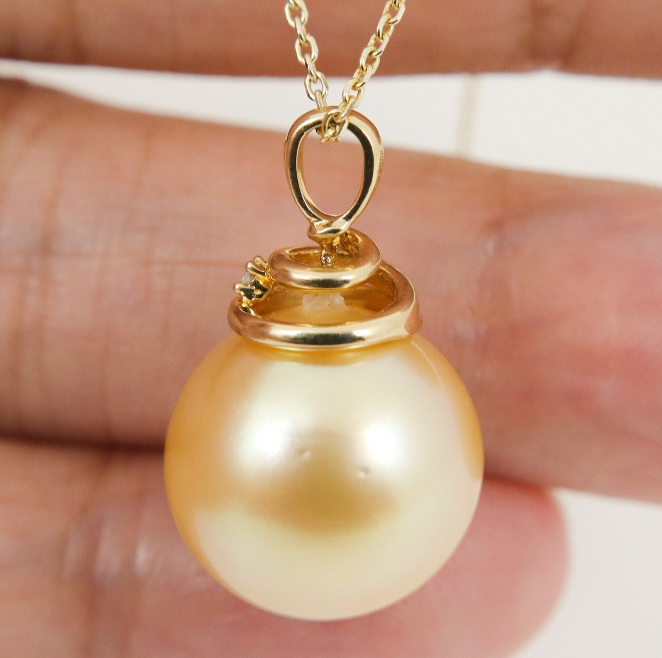 Massive 14.7mm Genuine Golden South Sea Pearl Pendant, 14K Yellow Gold #P6157