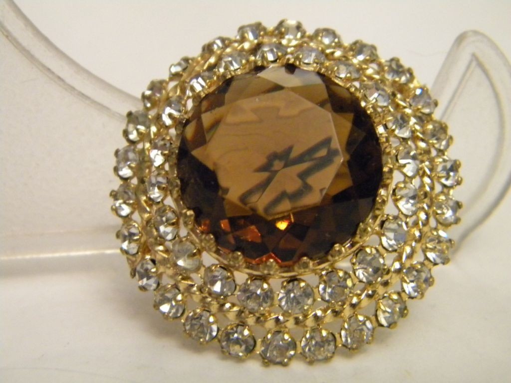 Beautiful Czech Jewelry Brooch Czechoslovakia Vintage Jablonex 284