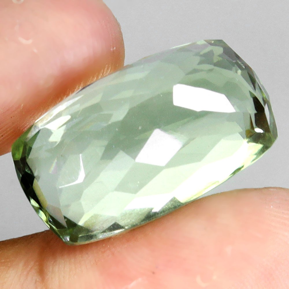 Antique Natural Top Rich Green Amethyst Brazil VVS 15.87ct 19x11mm Gemstone
