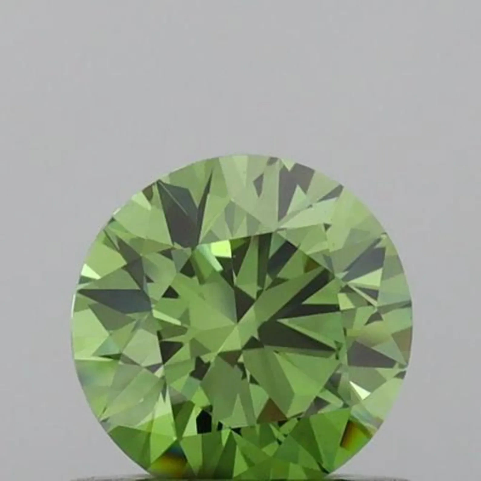 CERTIFIED Natural Green Earth Mined Diamond 2.07 Ct Round VVS1/ 8.5 mm