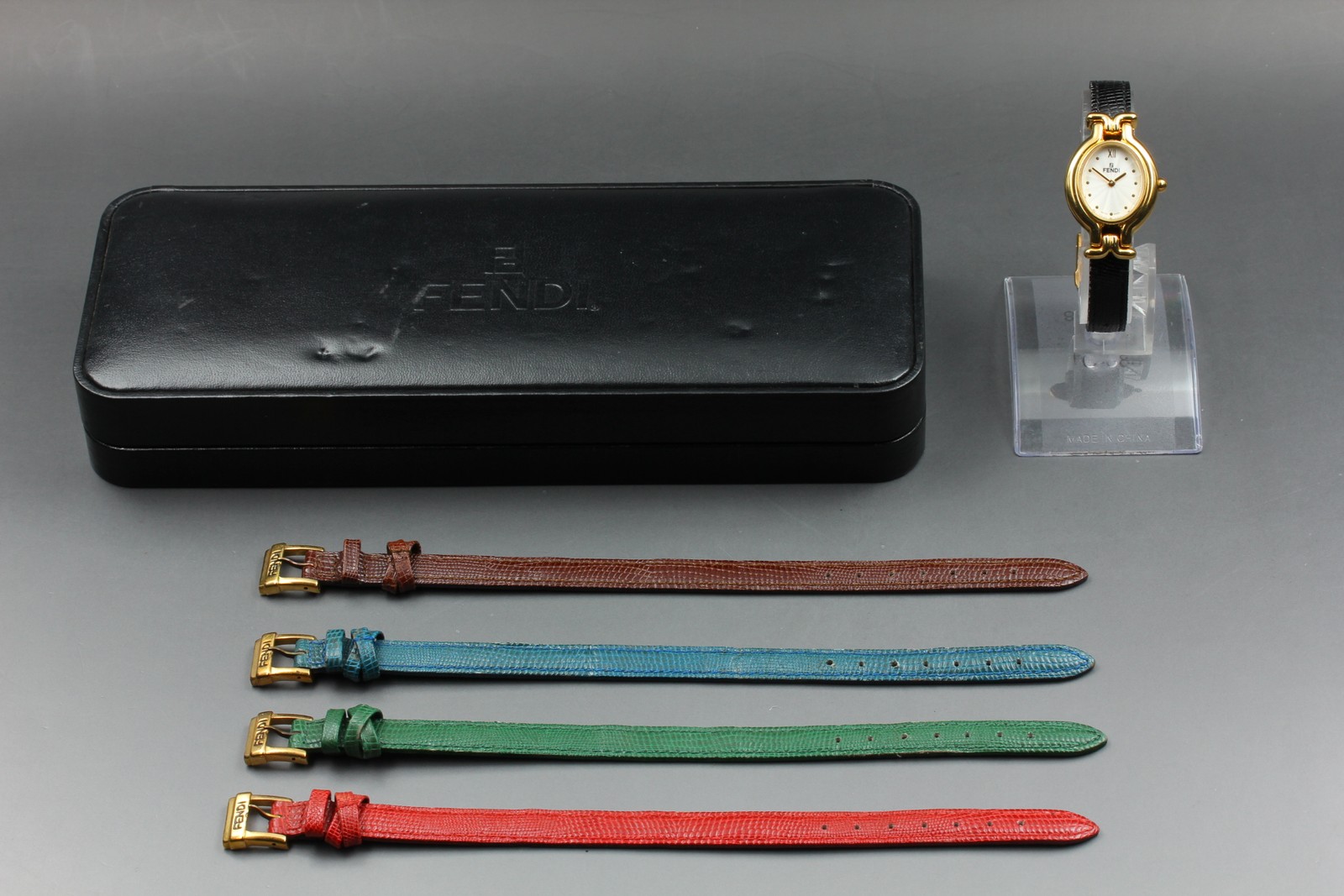 [Near MINT] FENDI Chameleon 640L 5 Change Belts Quartz Ladies Watch From JAPAN