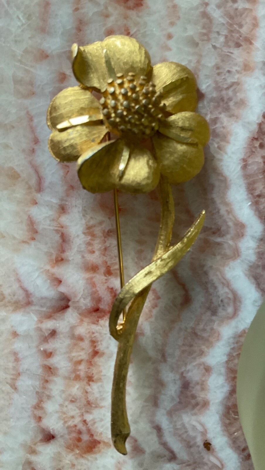 VINTAGE 1950s signed BSK satin brushed Gold Filled large flower brooch 4”