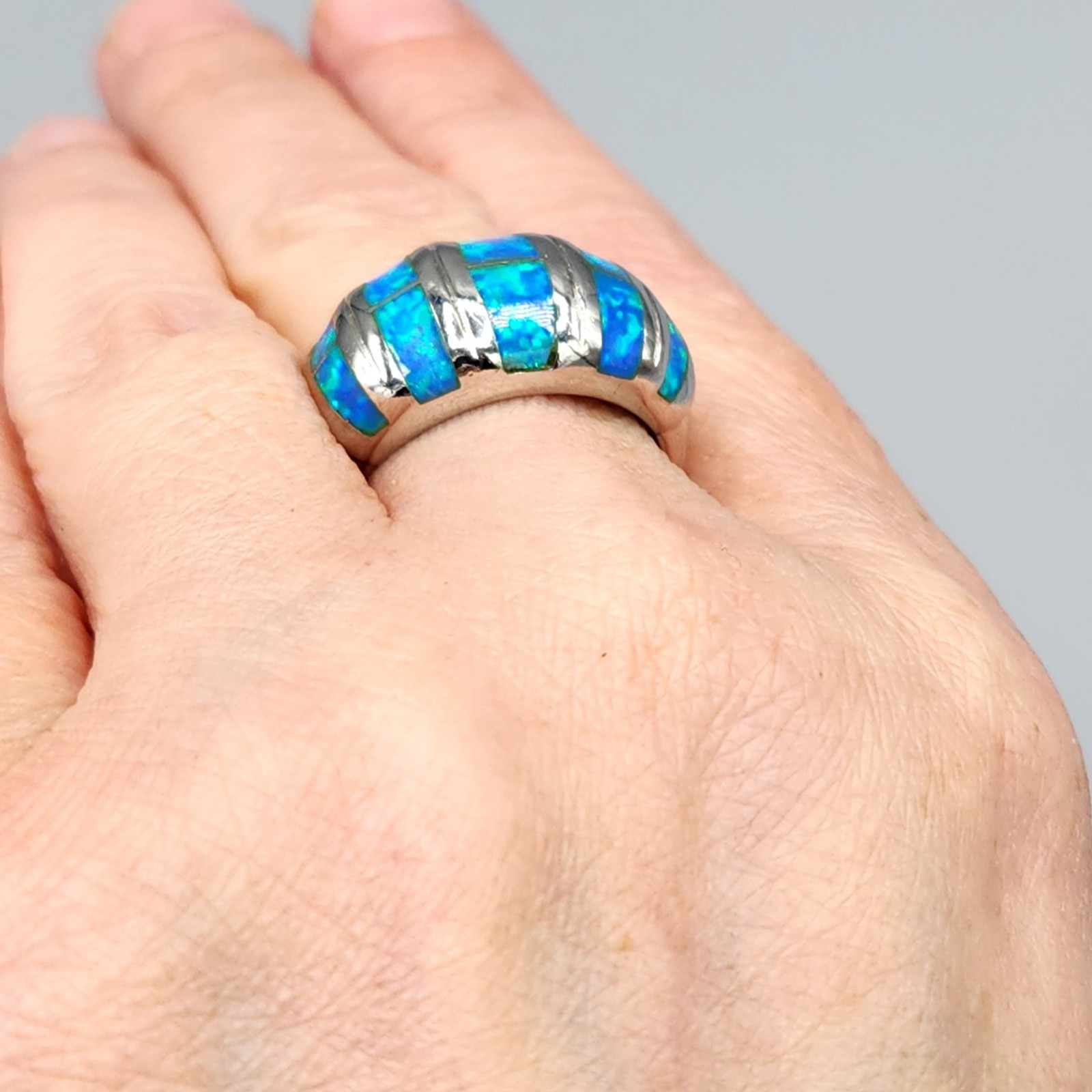 Sterling Silver Blue Lab Opal Inlay Domed Bezel Ring Size 8 5.5g
