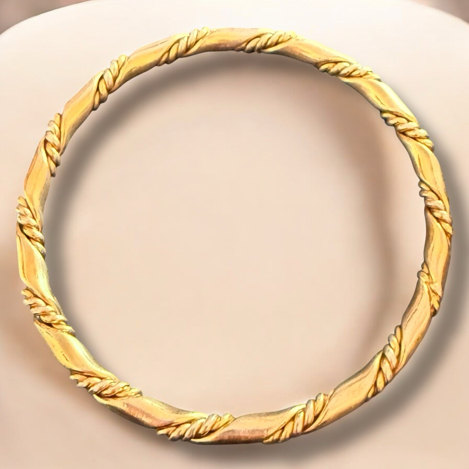 Gold Tone Bangle Bracelet Twist Rope Design Vintage Fashion Jewelry