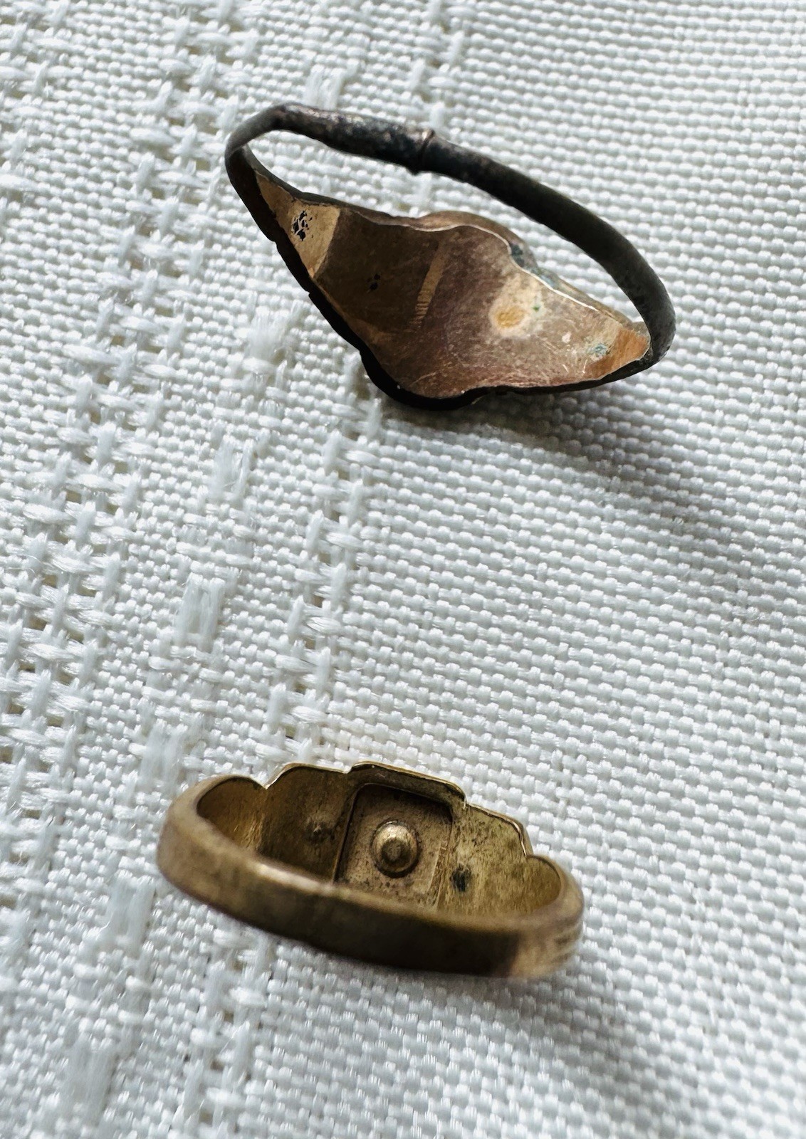 2 Antique Victorian Era Gold Signet Art Deco Children’s Rings