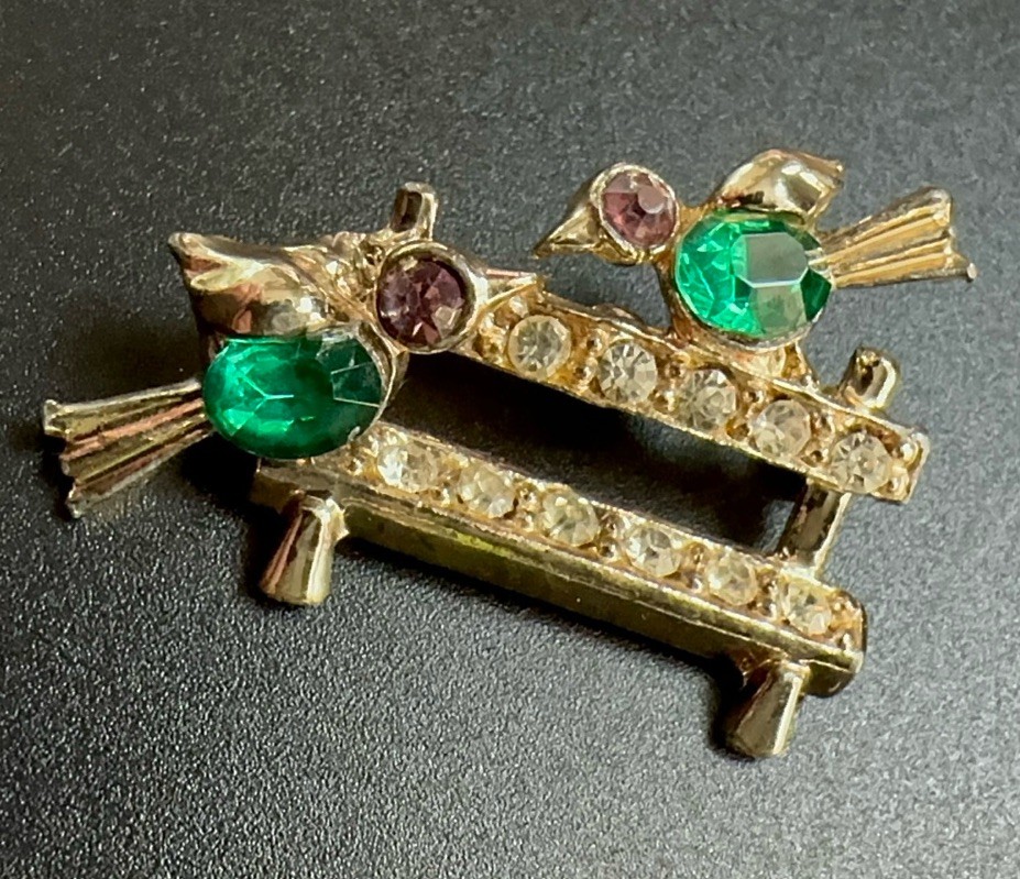 Lovebirds Birds on Fence Brooch Rhinestone Green Pink Gold Vintage Mid Century
