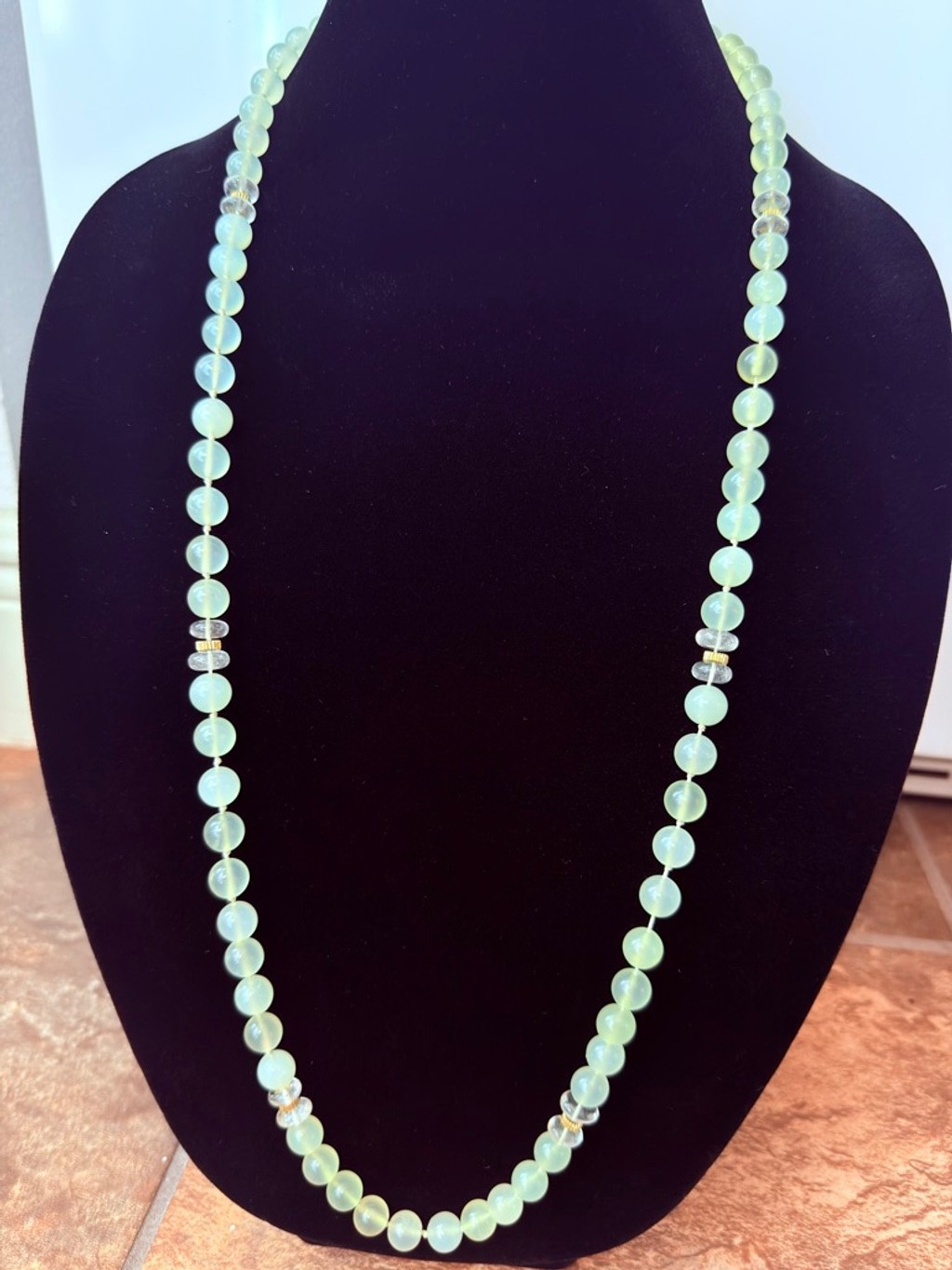 14K Gold Icy Translucent Jade 570 CT Natural 10MM Bead 36″ Knotted Necklace 114g