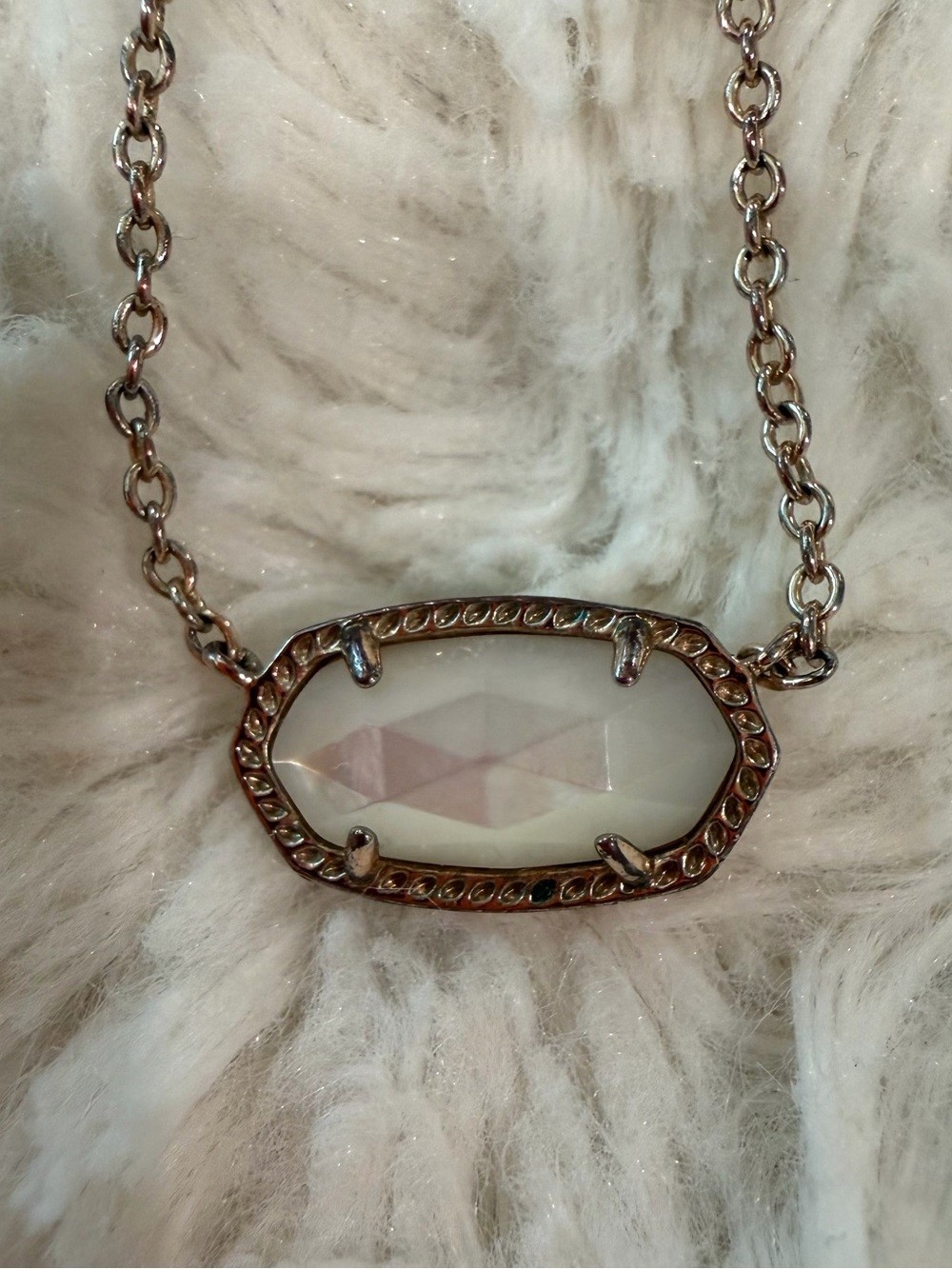 Kendra Scott Gold Plated Oval Pendant Necklace 16” long