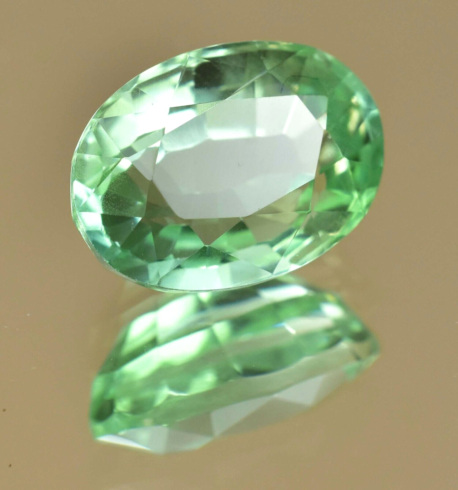 Natural Ceylon Green Sapphire 14.30 Ct Stunning Certified Oval Loose Gemstone