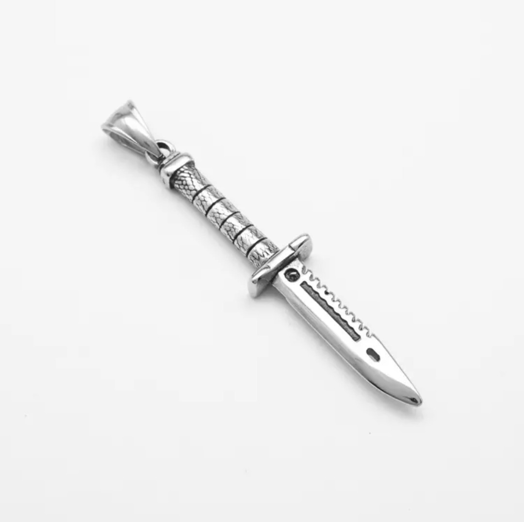 Stainless Steel Dagger Pendant Necklace Men’s Survival Knife Sword Charm Chain