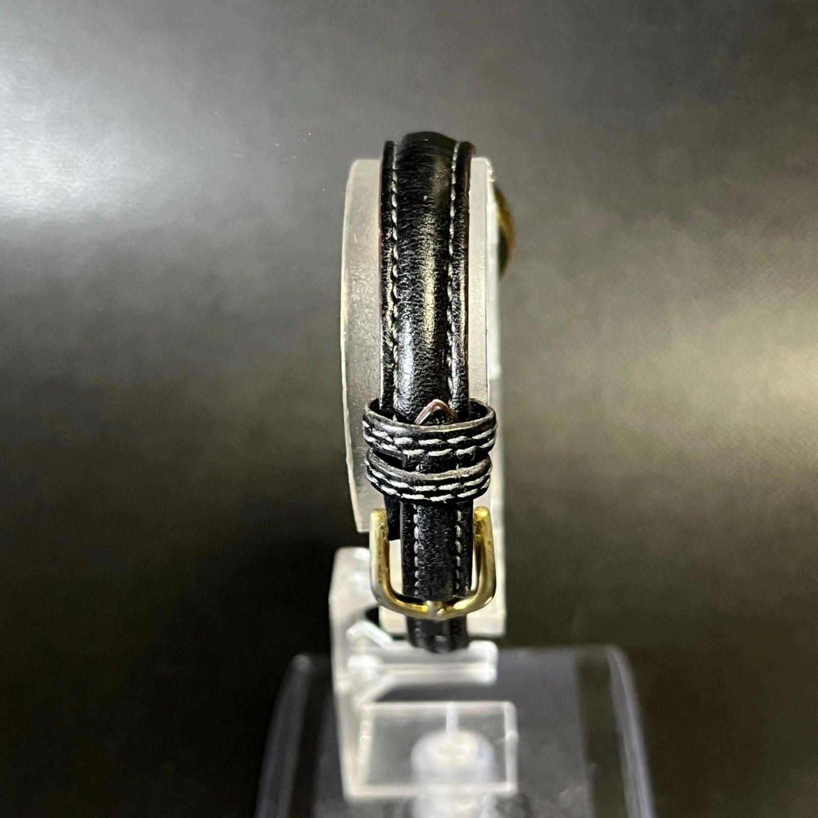 Working SEIKO ALBA Quartz Oval Wristwatch Working Confirmed Gold V811 5A00