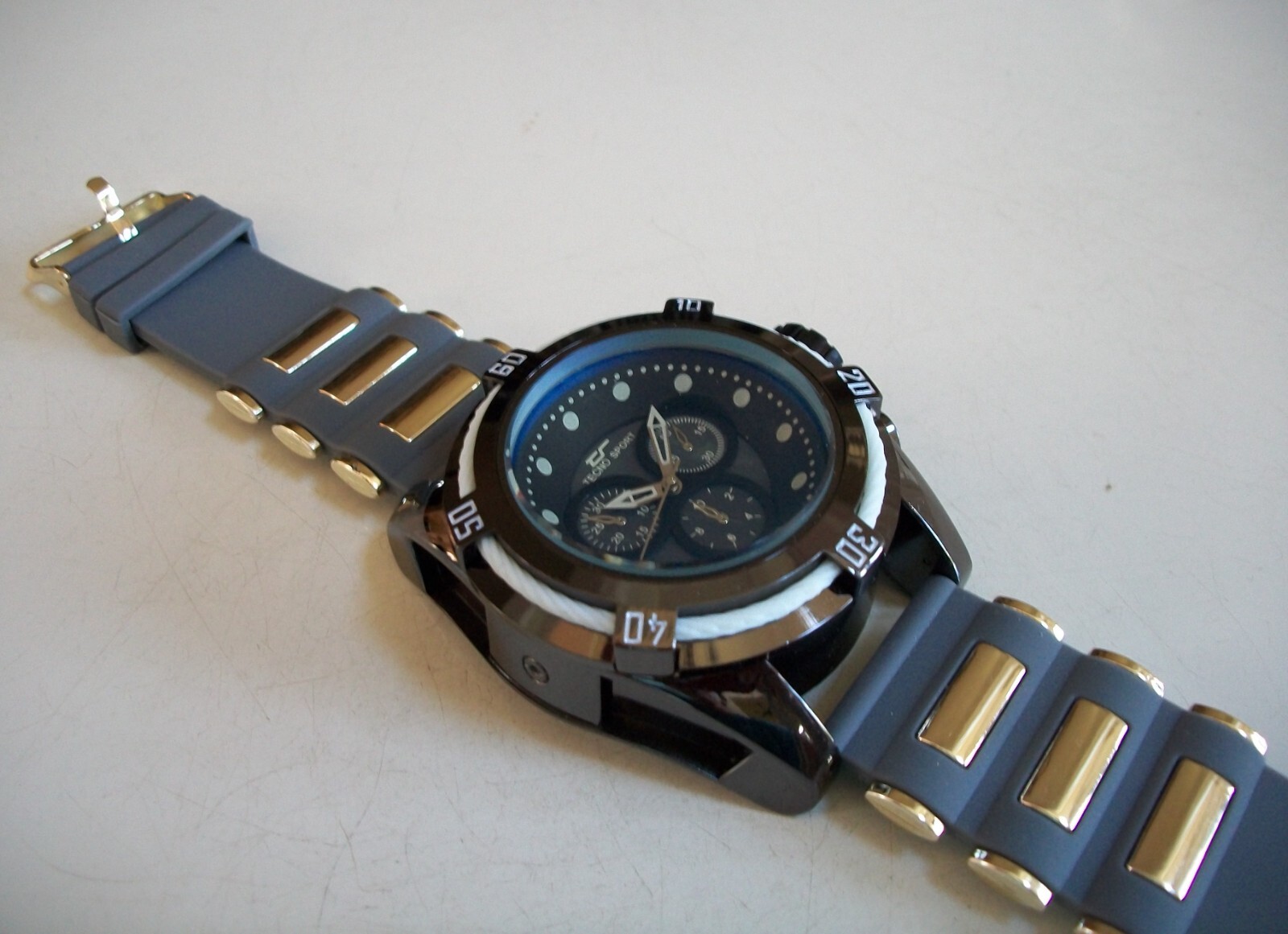 MEN’S TECNO SPORT HEMATITE, GRAY & GOLD SILICONE BAND HIP HOP FASHION WATCH