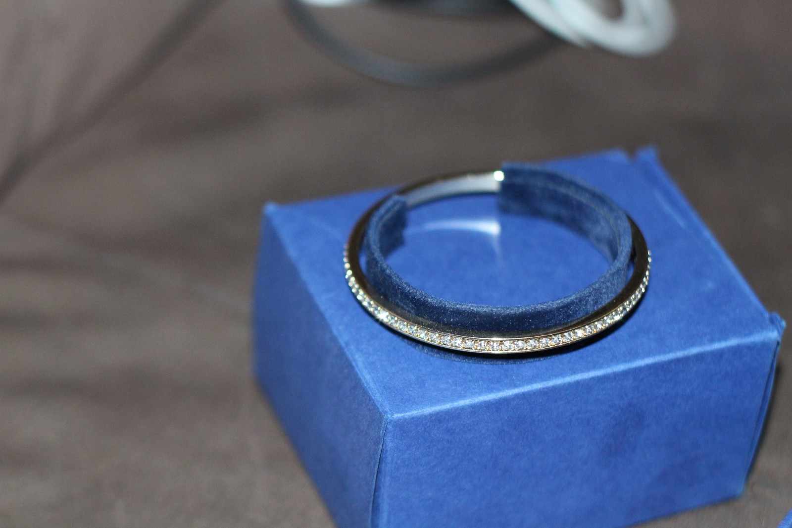 Swarovski Crystal Bangle Bracelet 6.6cm Gold Tone Clear Stones Elegant Womens