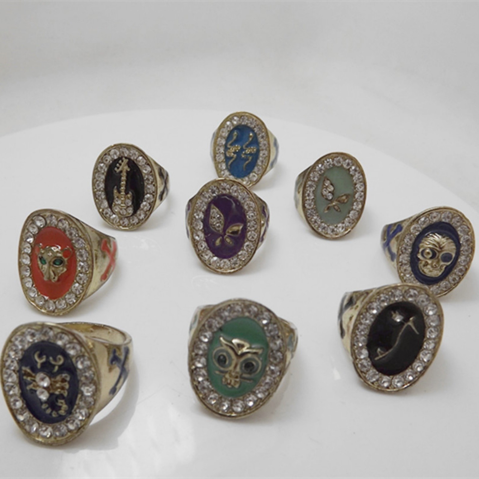 28 Pcs Vintage Enamel Signet Rings Oval Zircon Mixed Design Alloy Jewelry Set