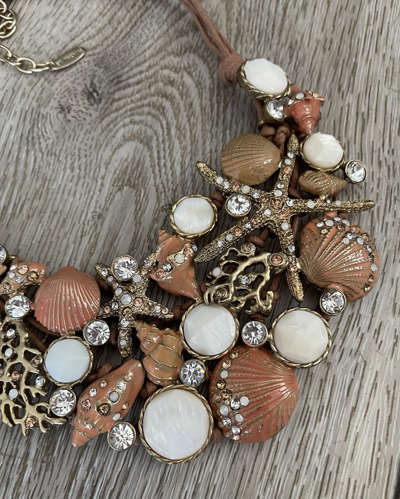 ST THOMAS Nautical Shell Beach Ocean Theme Statement Bib Necklace 18” to 20”