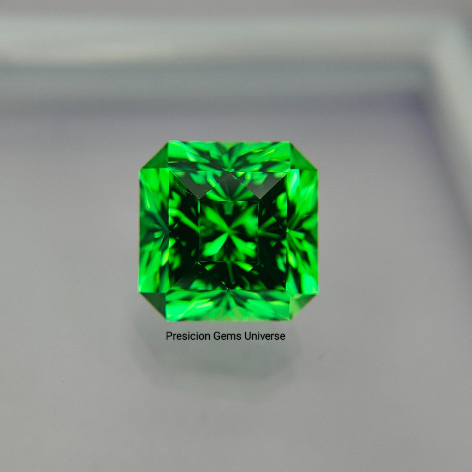Precision Cut, 6.77 Ct Lab Green YAG Yttrium Aluminum Garnet, 9 MM Asscher Cut