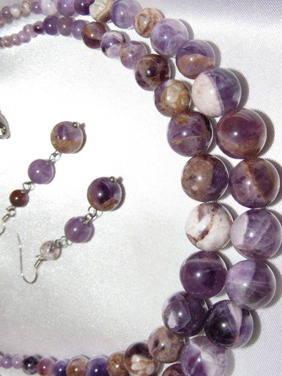 Amethyst Purple Agate Beaded Gemstone Necklace w Matching Dangle Earrings