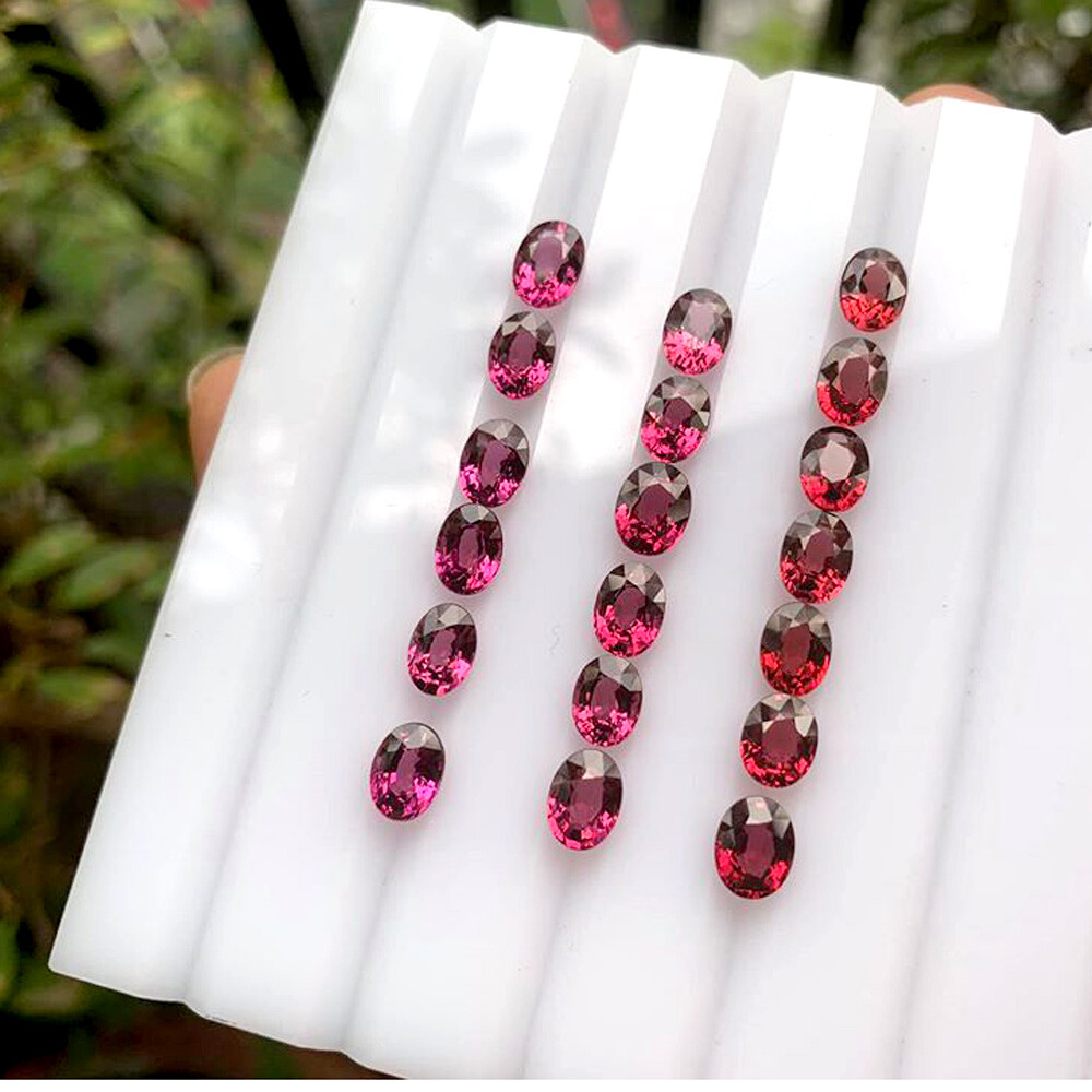2PCS Oval 7x5mm Ravishing Color! NATURAL AAA PURPLE PINK RHODOLITE GARNET