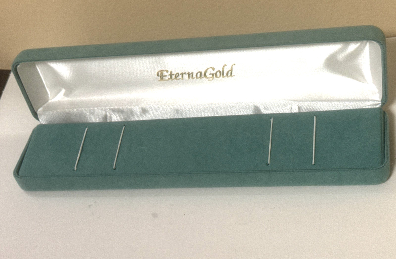 EternaGold EMPTY Bracelet Box teal green velvet with insert 8.5″ long 1.25″ deep