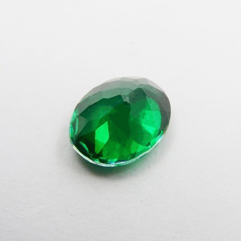9.65 Ct Natural Green Garnet Oval Cut Jewelry Making Gemstone From Tanzania