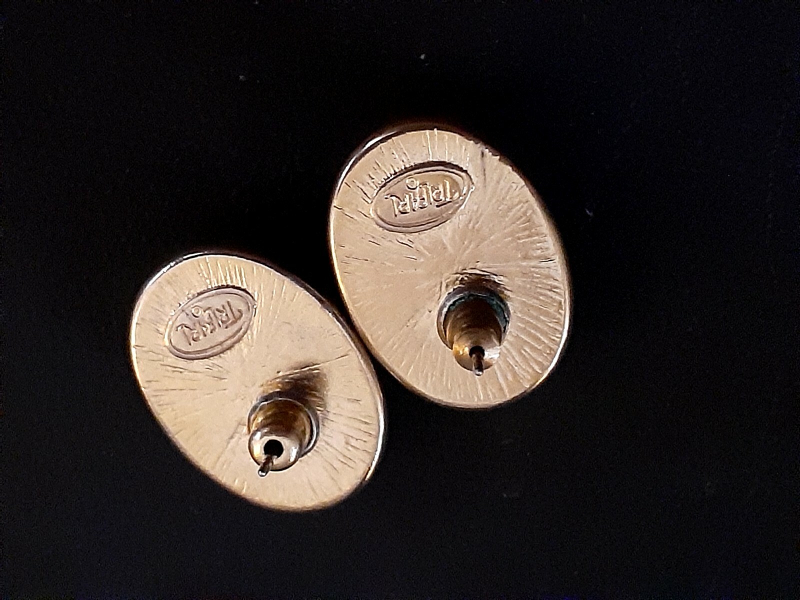 Vintage Trifari gold tone And Black Cabochon Earrings