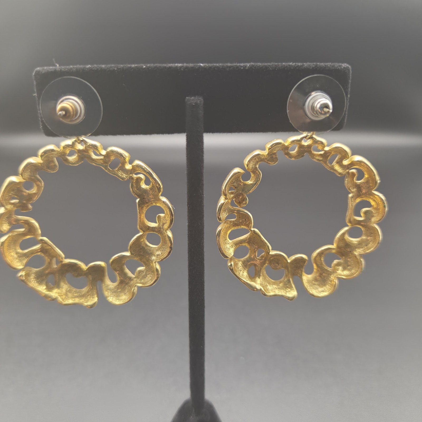 Vtg MidCentury Funky Chunky Earrings Gold Tone Unmarked 2.75 X 1.5 “