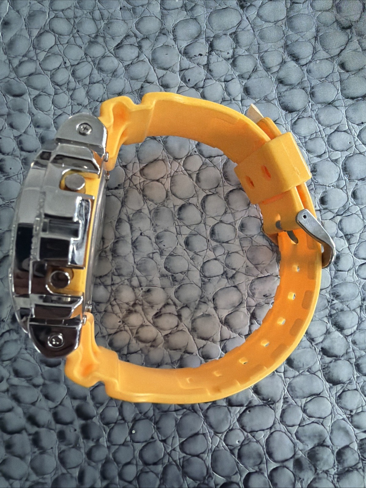 King Master Unisex Silver Case Yellow Rubber Strap Watch