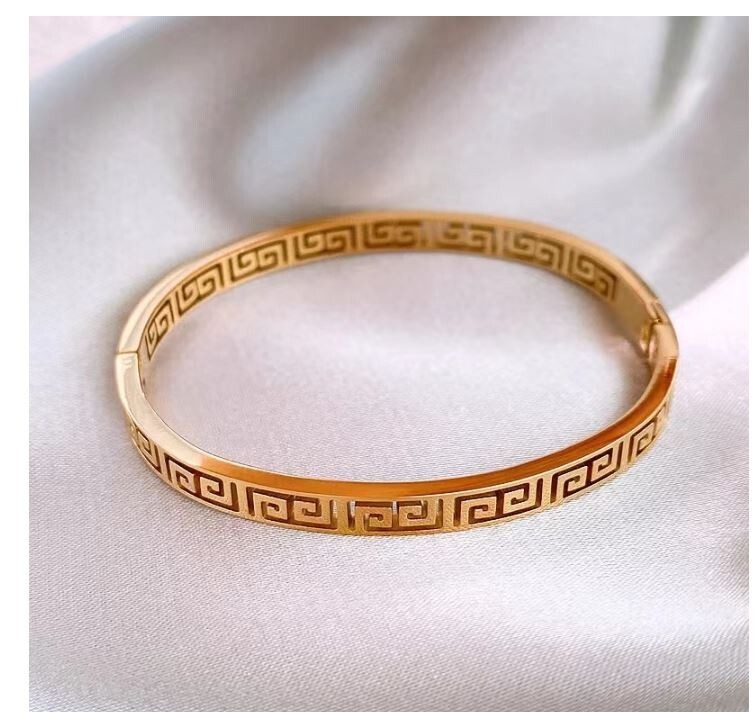 NEW WOMEN’S GREEK KEY BANGLE CUFF BRACELET STAINLESS STEEL YELLOW GOLD HINGE