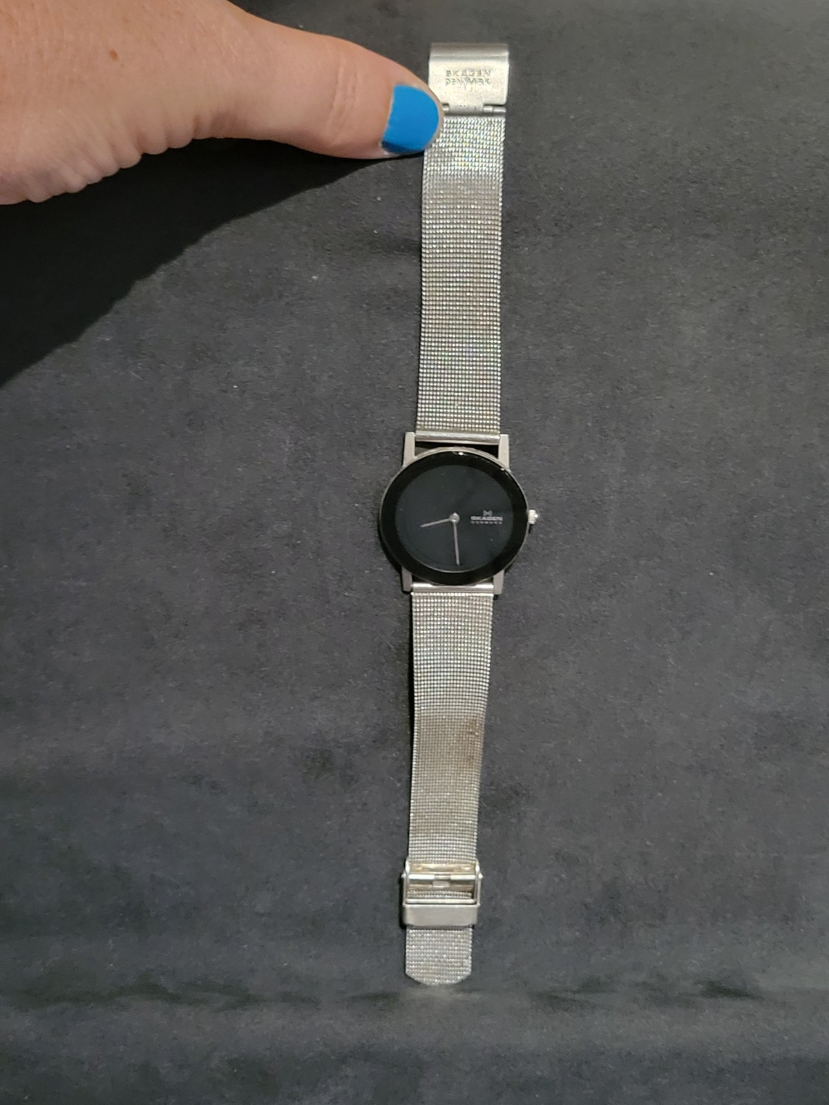 Skagen Steel 39LSSB Mens Watch Mesh Band Ultra Slim New Battery Working