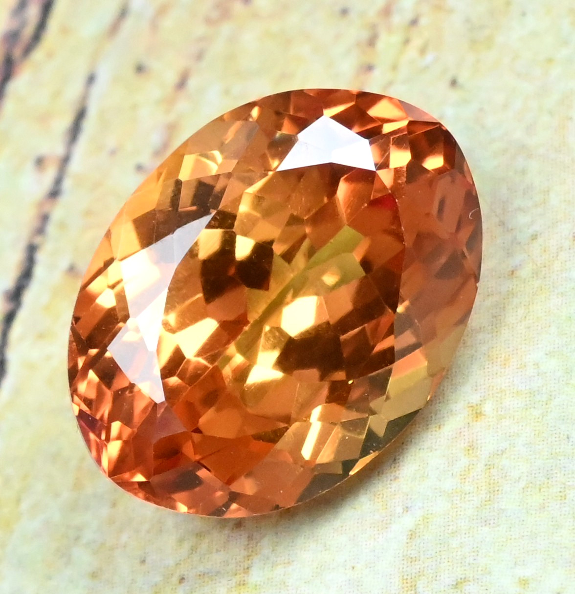 20.00 Ct Natural Imperial Topaz Oval Flawless Untreated Certified Loose Gemstone