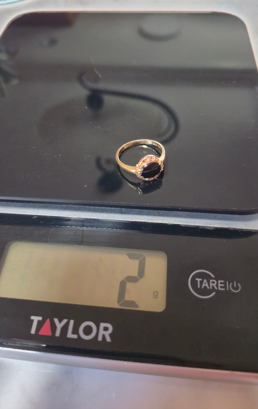 10K TRG Yellow Gold Ring – Black Onyx with Diamonds – Size 8, Weighs 2 Grams