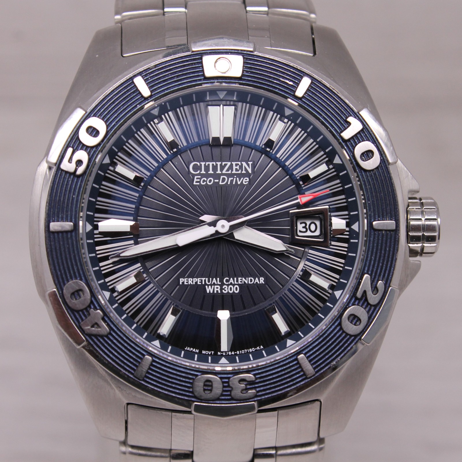 Citizen Signature Courageous Mens Watch 43mm Steel Date E764 Eco-Drive w/ Papers