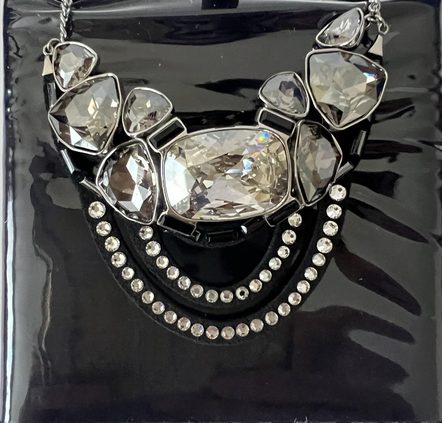 NWB SWAROVSKI Divine Crystal On Black Alcantara Necklace 5142970