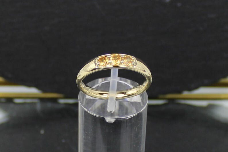 Mandarin Garnet Gold Ring in 375 Yellow Gold, 9 Carat