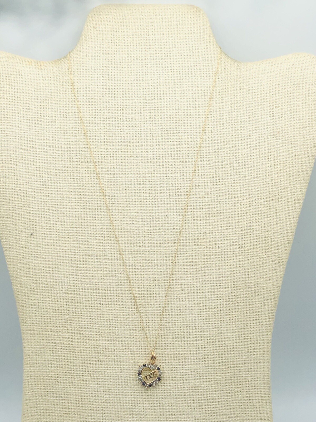 Vtg 10K Yellow Gold Diamond Blue Sapphire Hear Love Pendant Necklace 1.95g – 18”
