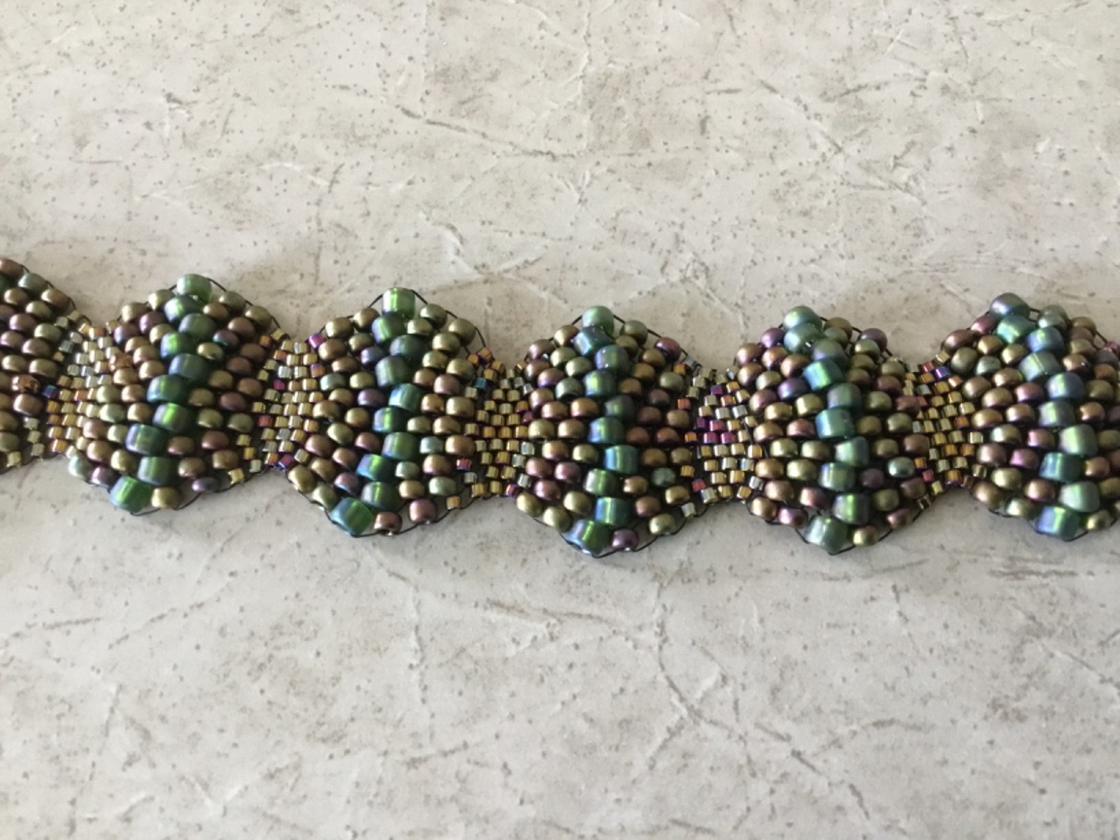 Woven Multicolor Bead Bracelet 8 Inches Gila Monster Scale Colors