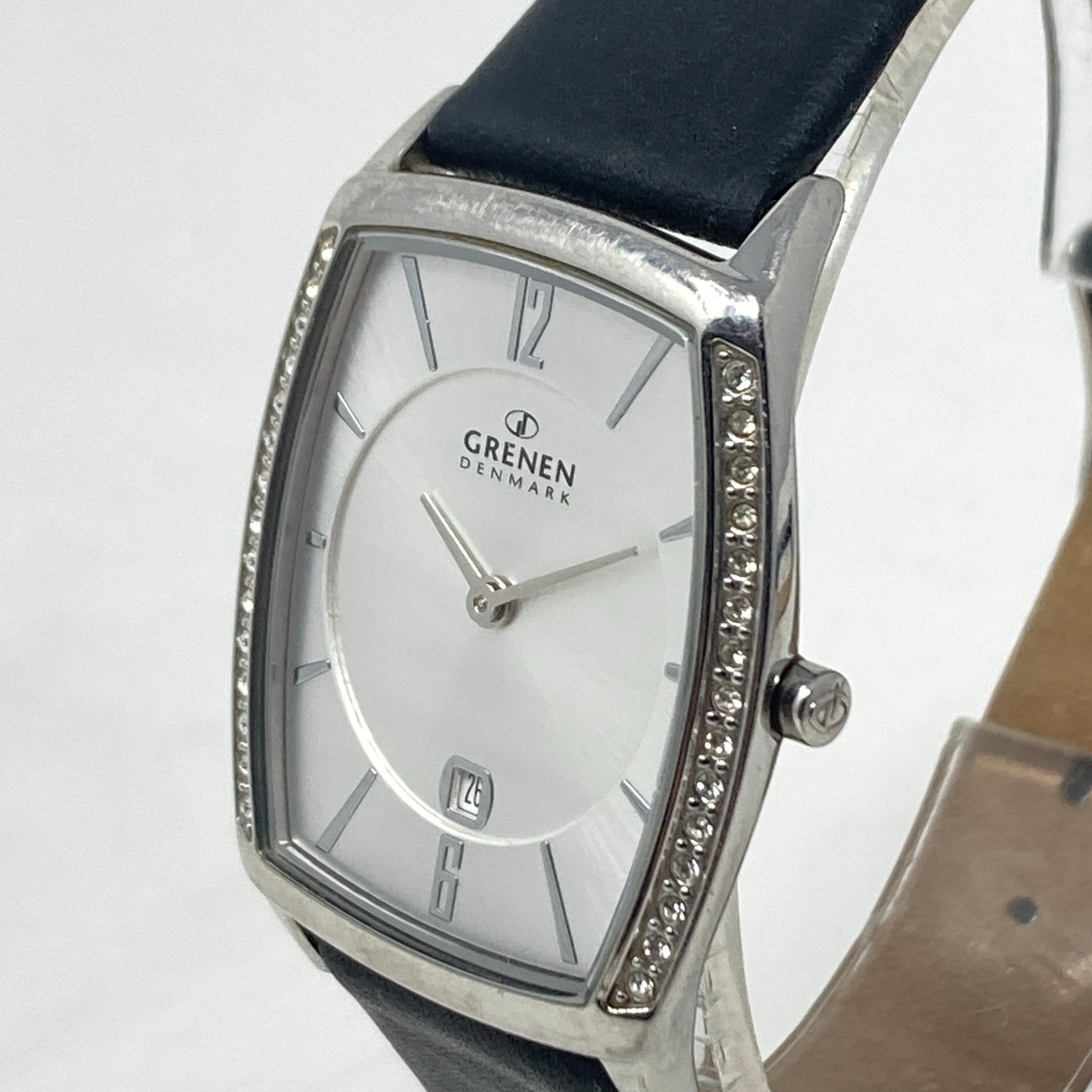 Skagen Grenen Watch Women 29mm Silver Tone Date Crystals Leather New Battery
