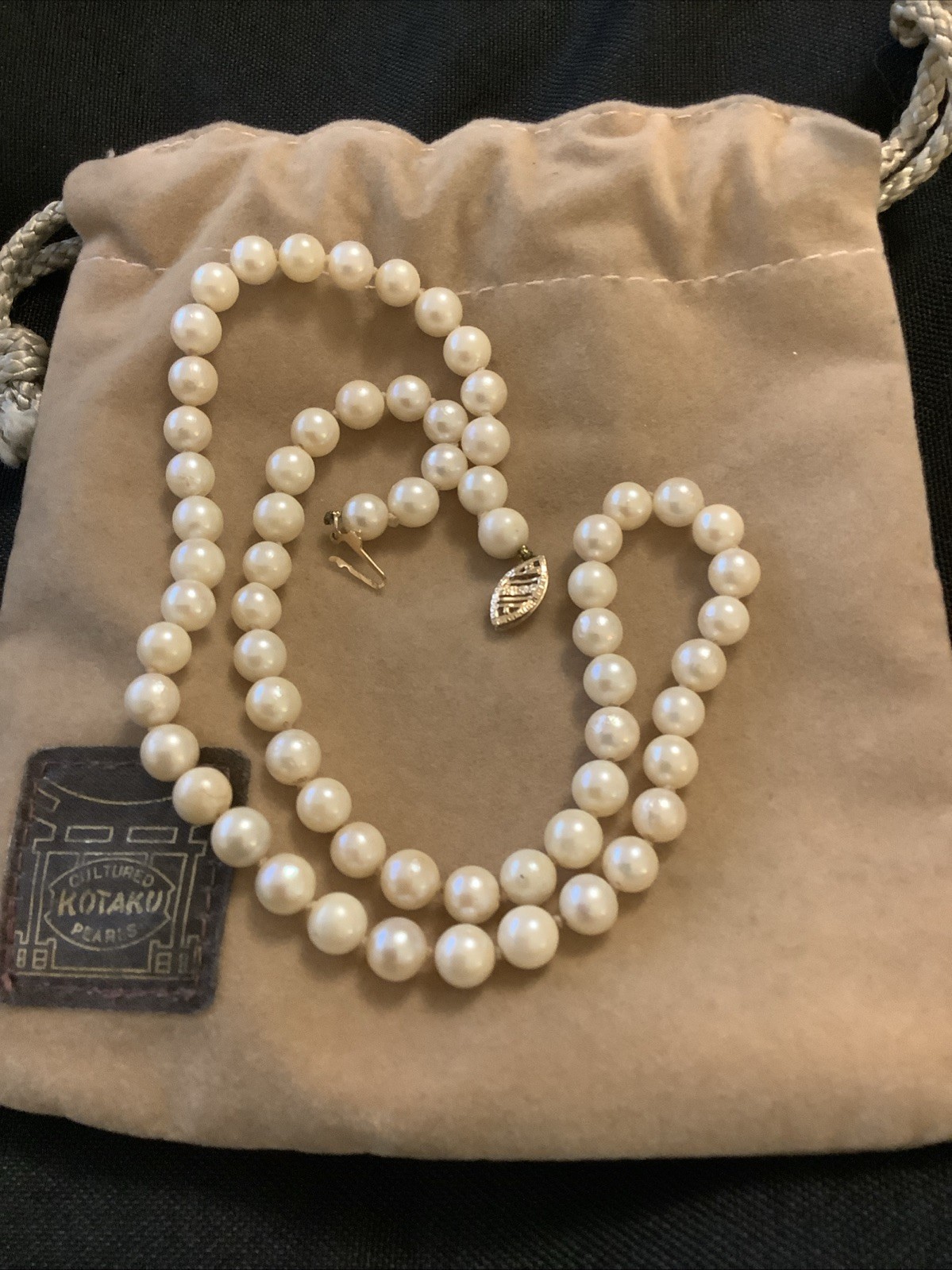 Stunning 16 Inch Vintage Cultured Pearl Necklace Stamped 14Ct Clasp
