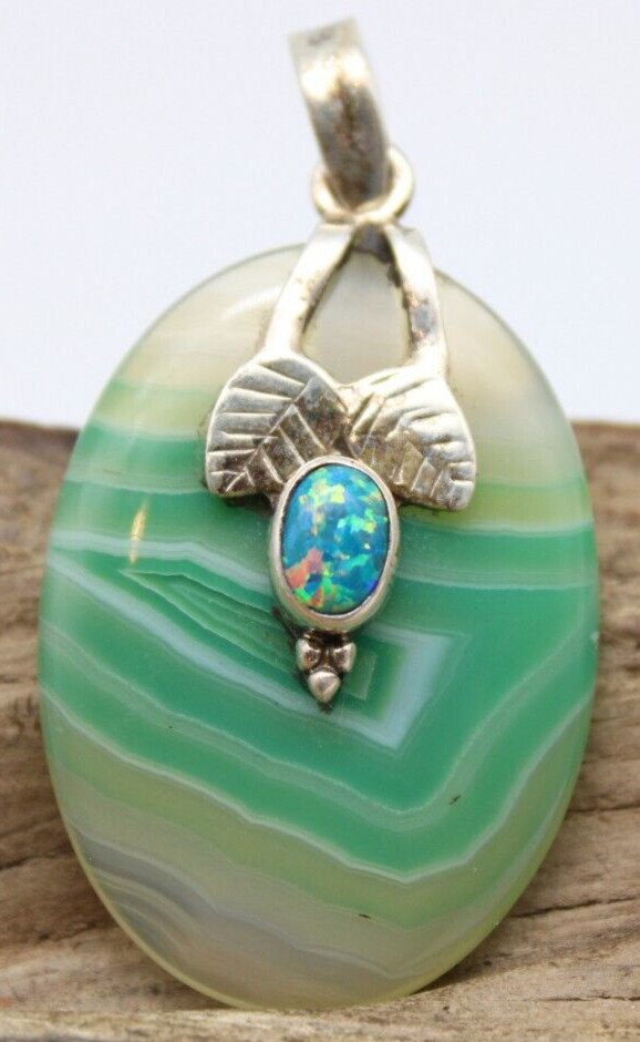 OVAL MALACHITE STONE PENDANT STERLING LEAVES & OPAL STONE INLAY 24.8×39.7mm (KN)