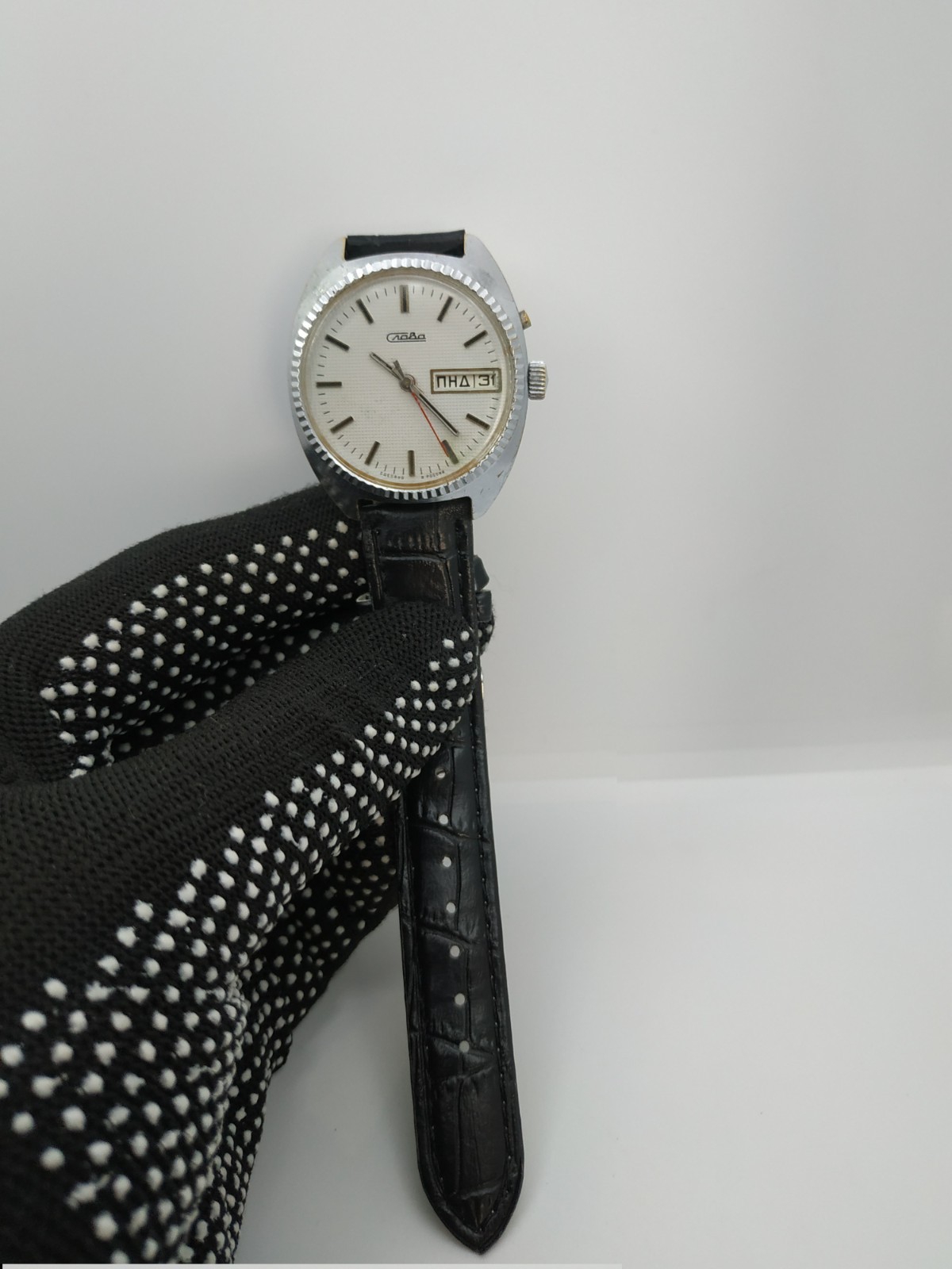 Dress Men’s Watch SLAVA Vintage USSR Mechanical SERVICED Retro Soviet Russia