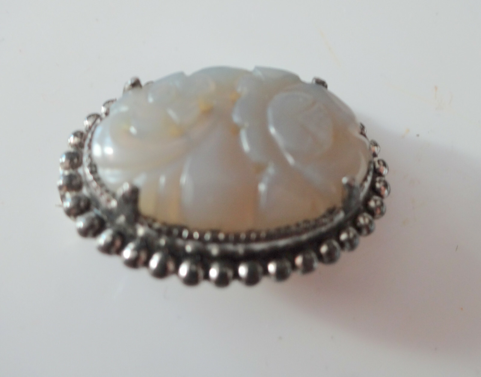 Antique Art Deco Victorian Chinese Asian Carved Translusent Stripe Agate Brooch