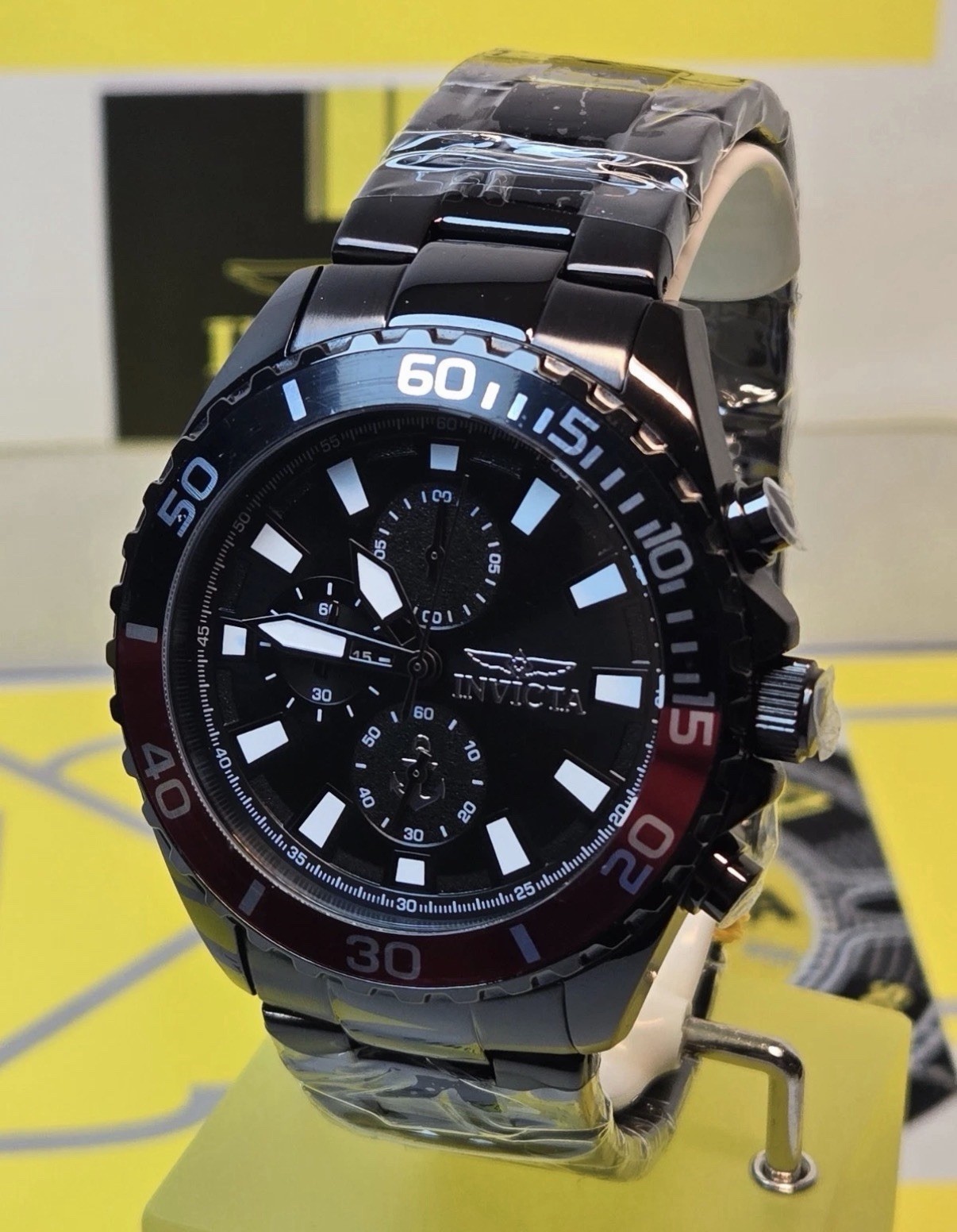 Invicta Pro Diver Nexodus Mens Watch 46mm, Black Steel w/ Red/Black Bezel SHARP!