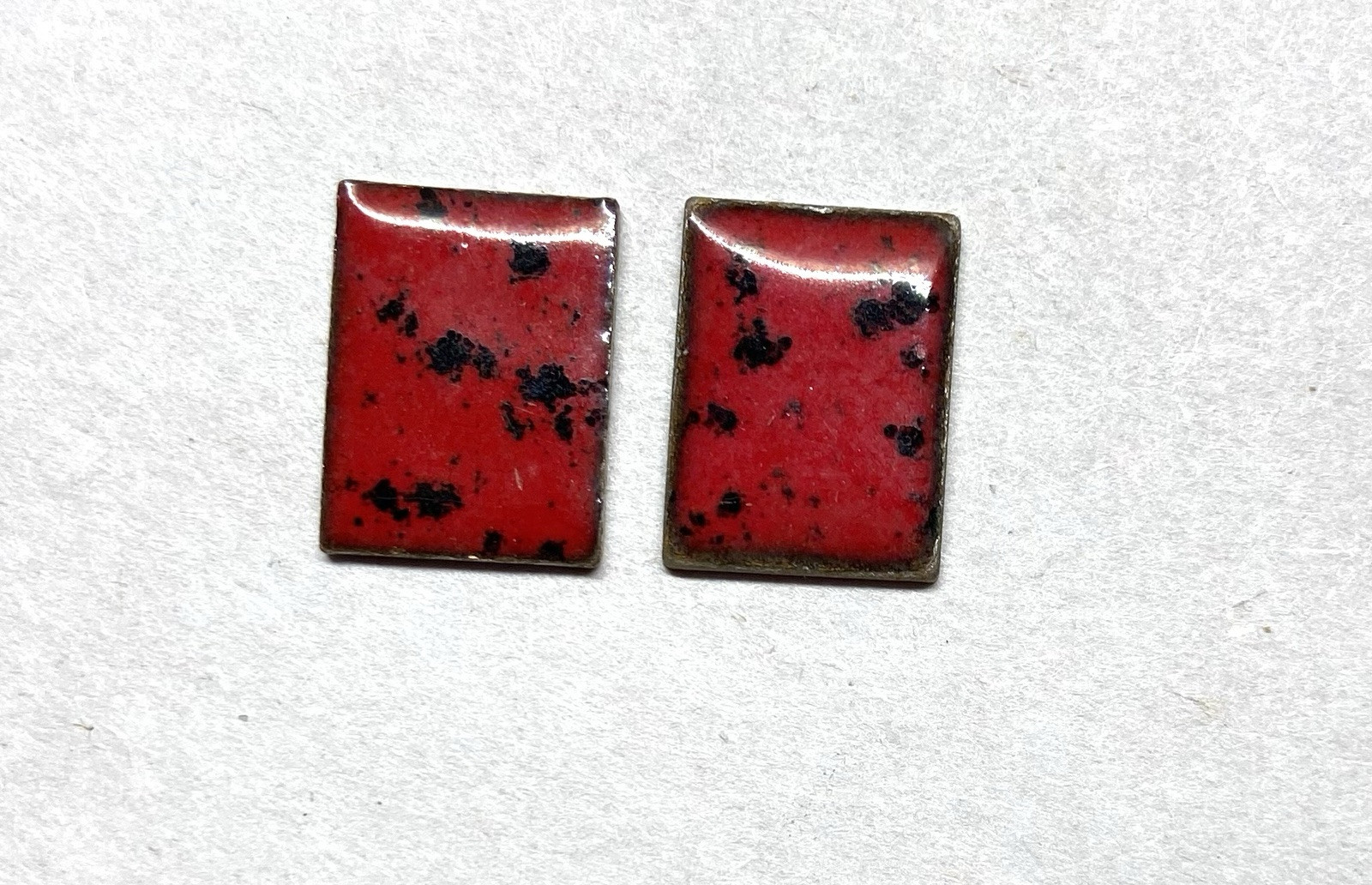 47x Vtg. Enamel Cabochon 14x10mm Rectangle-Red/Black enamel
