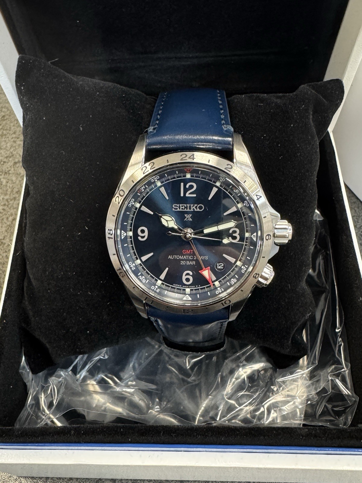 Seiko Prospex Luxe Alpinist GMT Automatic BlueLeather / Dial Watch SPB377 Japan